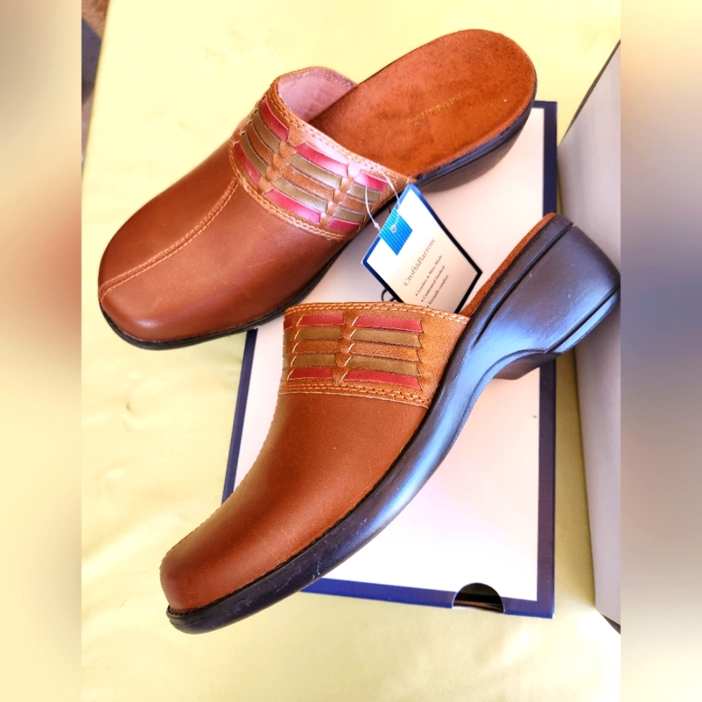 𝅺Wedge Sandals  Slides  leather Size 9